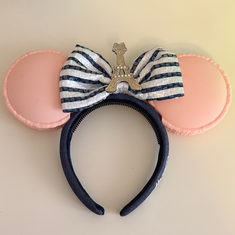 Disney World Parks Epcot France Mickey Ears Macaroons and Eiffel Tower Charm